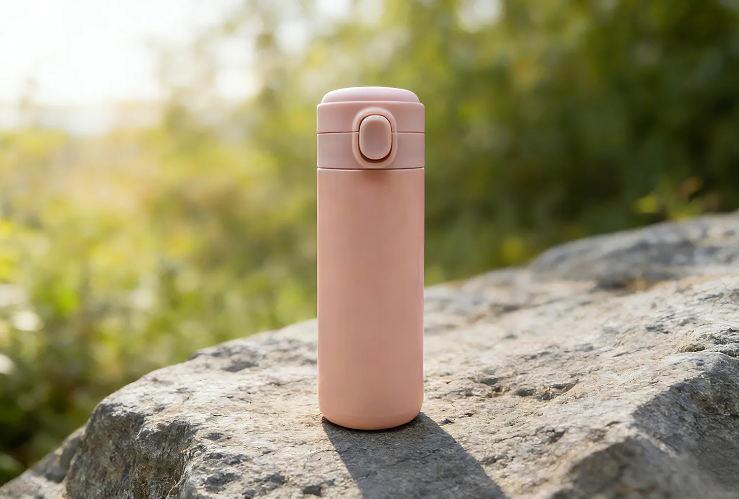 प्रवास मग वैशिष्ट्ये.